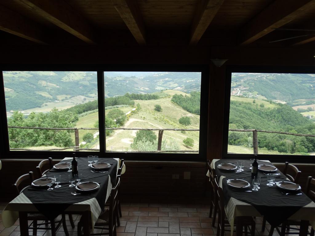 Agriturismo La Terrazza Valfabbrica Exterior foto