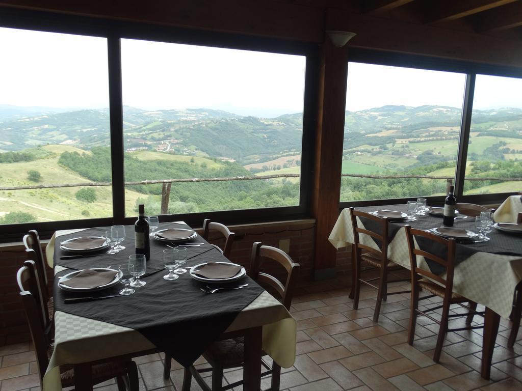 Agriturismo La Terrazza Valfabbrica Exterior foto